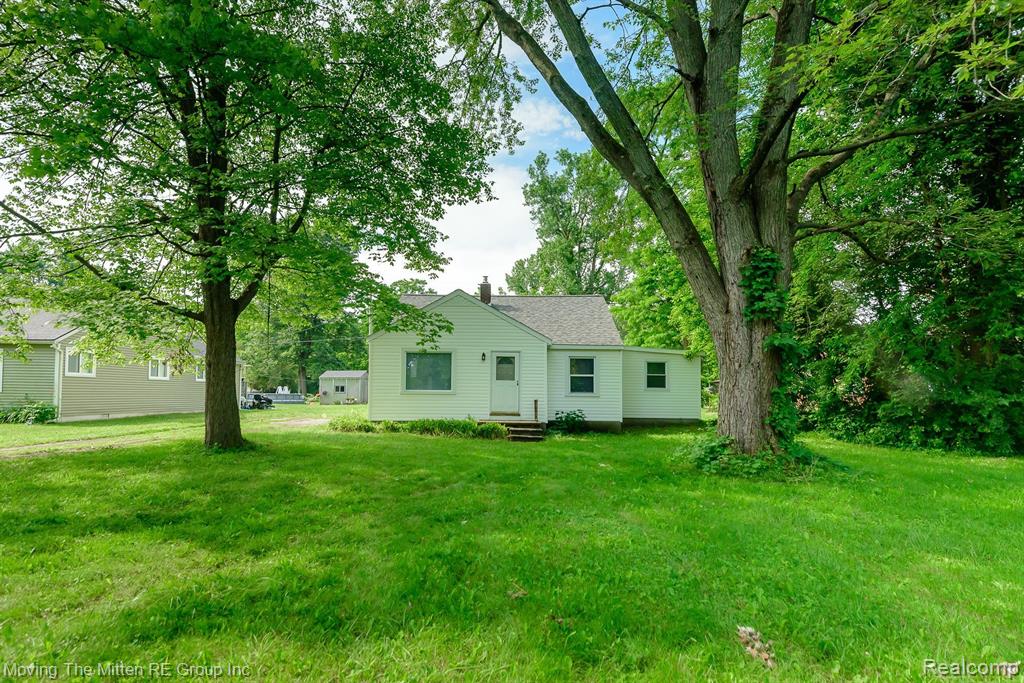 42913 Fret Road Belleville, MI 48111 - Photo 28 of 32
