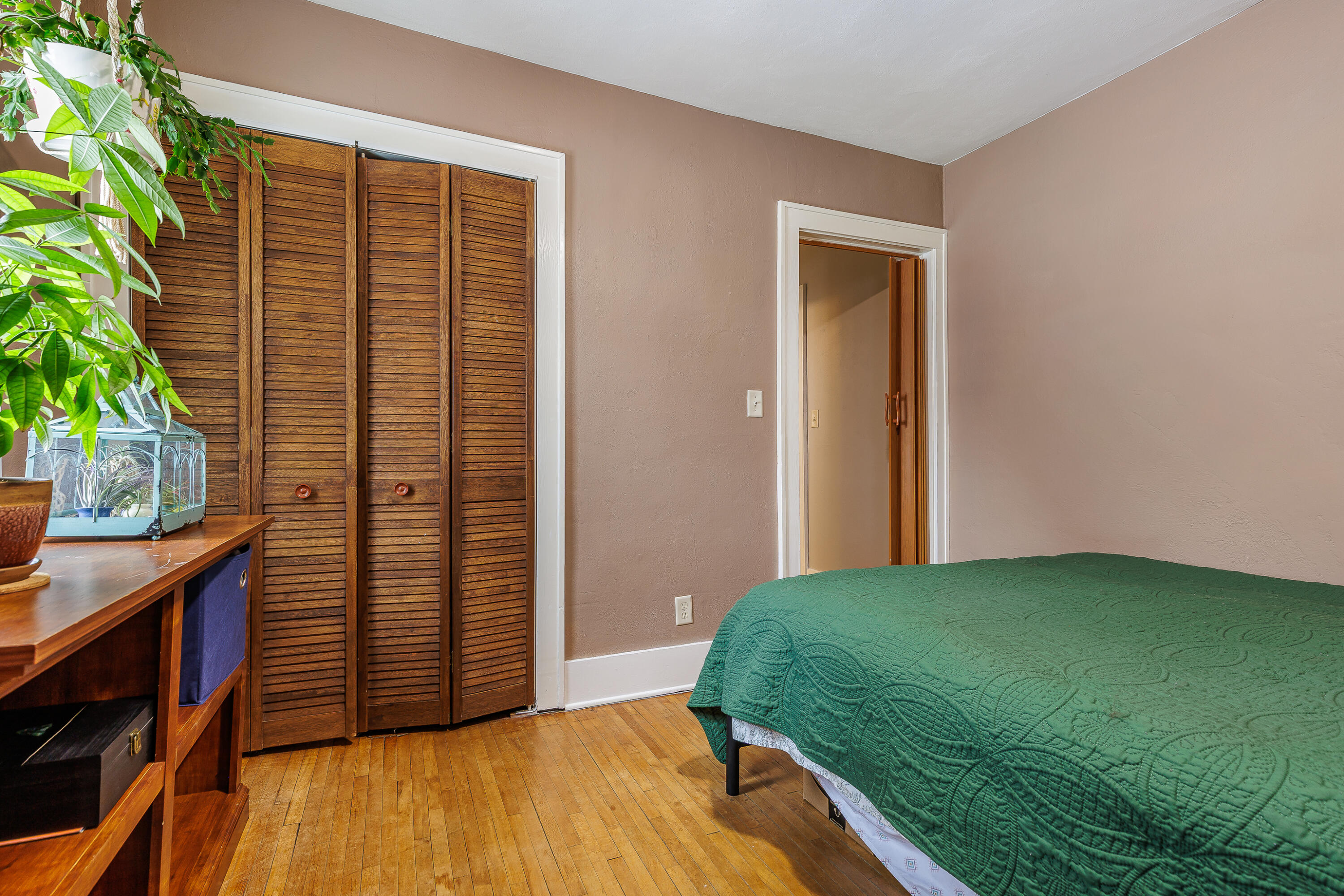 2830 Harvey Street La Crosse, WI 54603 - Photo 12 of 27 Primary Bedroom