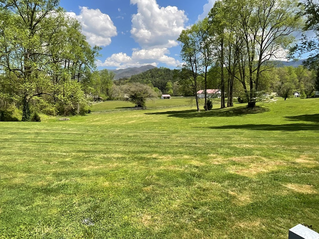 425 Junaluska Road Andrews, NC 28901 - Photo 2 of 42 Gallery Image 2