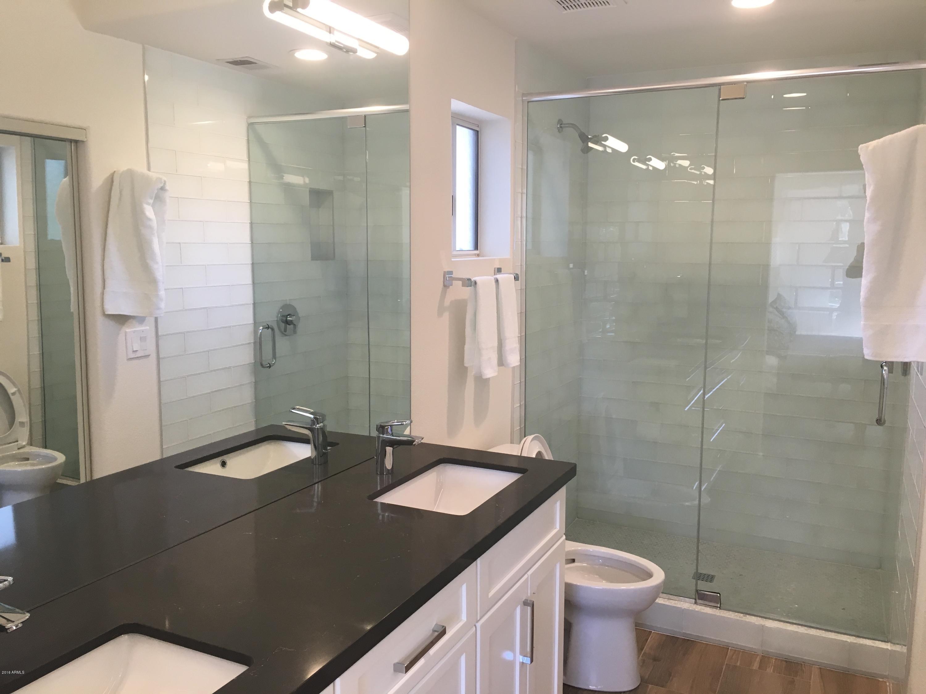 7710 East Gainey Ranch Road, Unit 131 Scottsdale, AZ 85258 - Photo 17 of 52 Master Bath