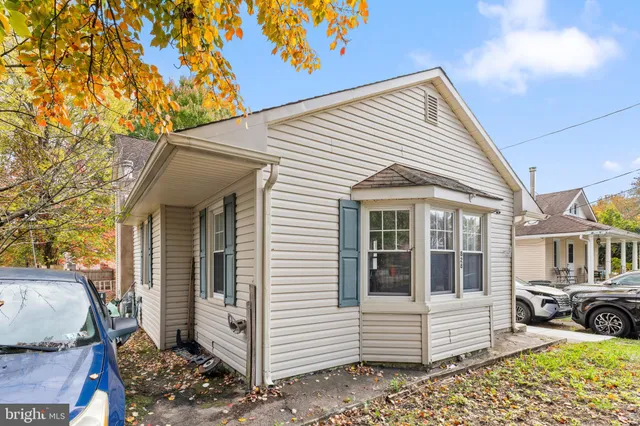 $329,000 | 828 Sunrise Avenue, Deptford, NJ 08096