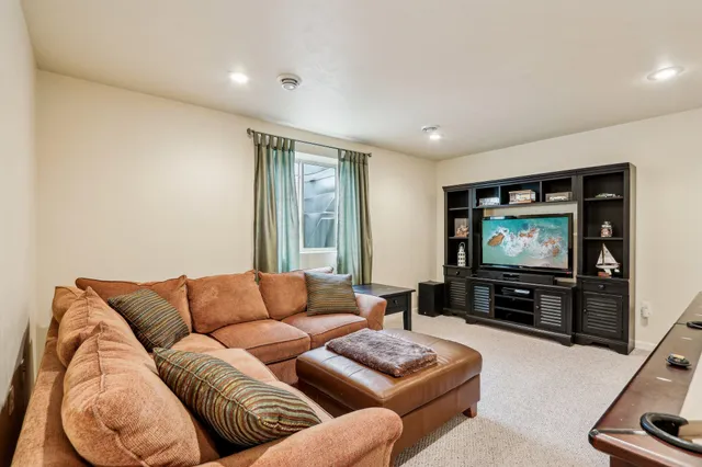 $749,800 | 522 Otto Way, Elkhart Lake, WI 53020