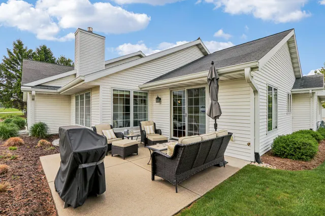 $749,800 | 522 Otto Way, Elkhart Lake, WI 53020