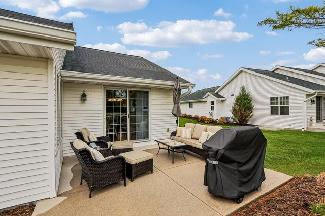 $749,800 | 522 Otto Way, Elkhart Lake, WI 53020