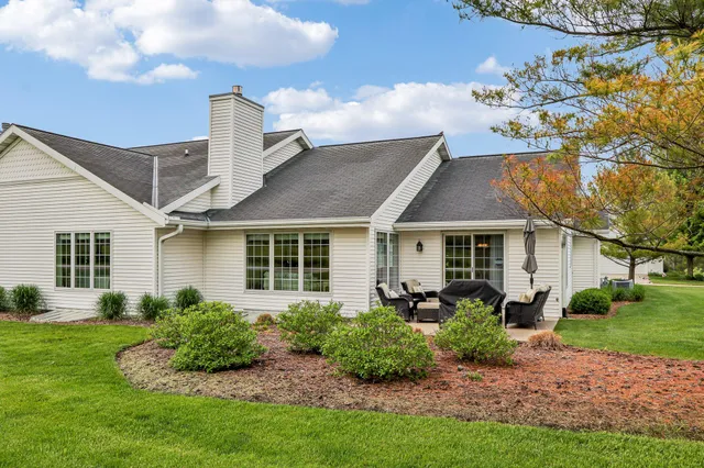 $749,800 | 522 Otto Way, Elkhart Lake, WI 53020