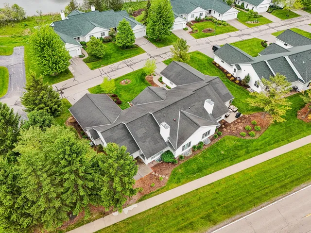 $749,800 | 522 Otto Way, Elkhart Lake, WI 53020