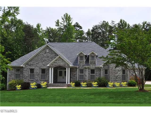 2500 Lakes Edge High Point High Point, NC 27265 - Photo 1 of 16 Exterior Front.