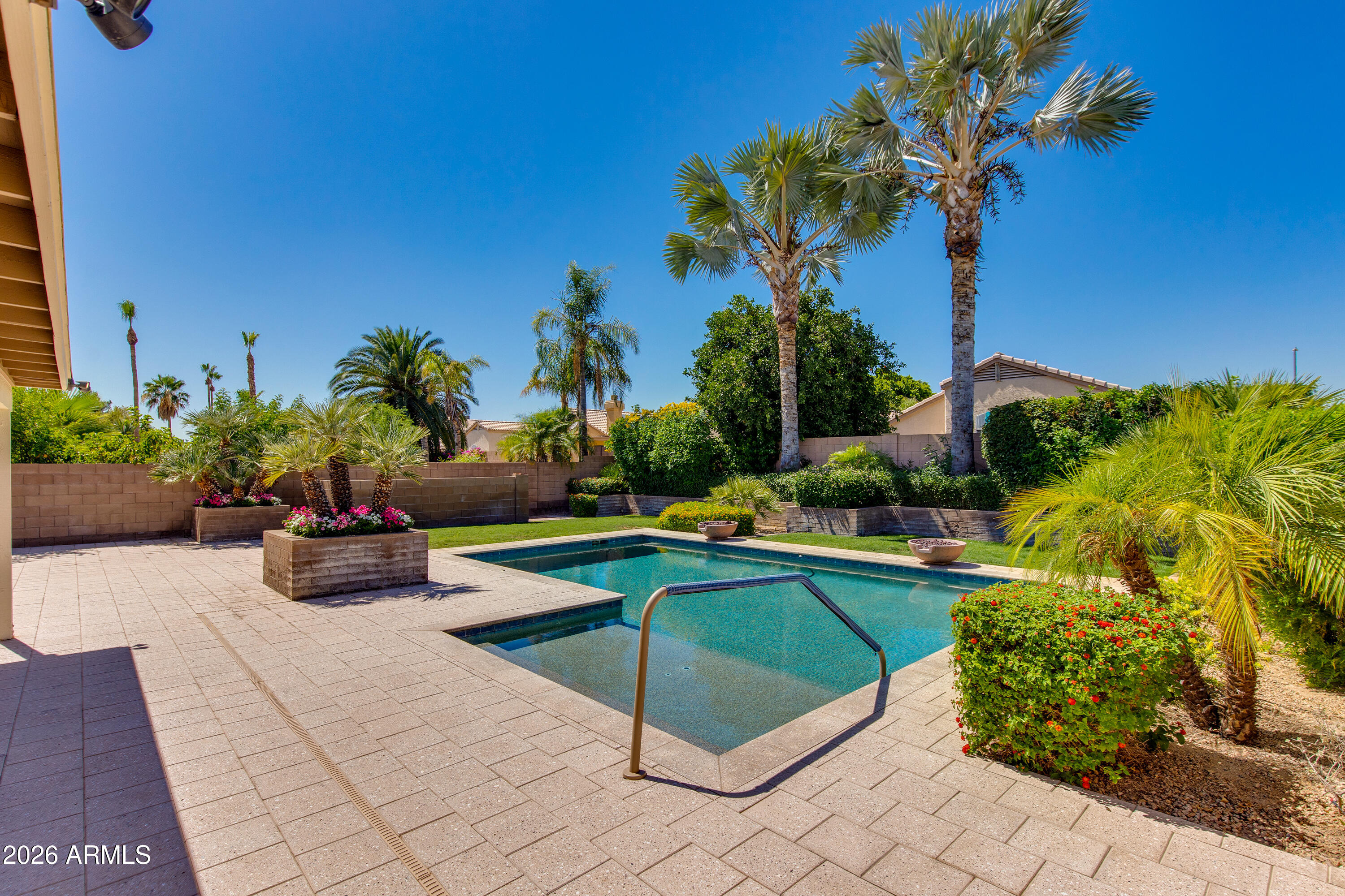 4340 East Danbury Road Phoenix, AZ 85032 - Photo 16 of 18