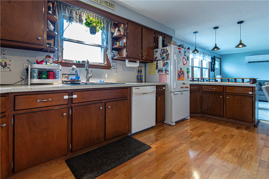 45 Thibeault Avenue Woonsocket, RI 02895 - Photo 11 of 35