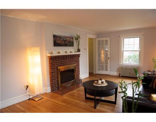 504 Cottage Road South Portland, ME 04106 - Photo 11 of 25 Living Room.