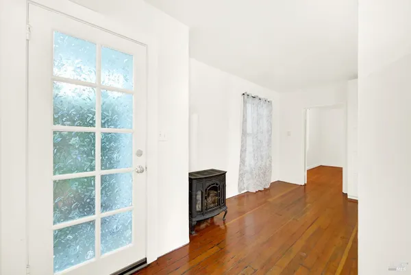 $1,895 | 519 Virginia Street, Unit B, Vallejo, CA 94590