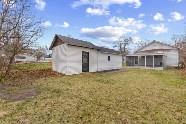 $114,900 | 1703 Linval Street, Lansing, MI 48910