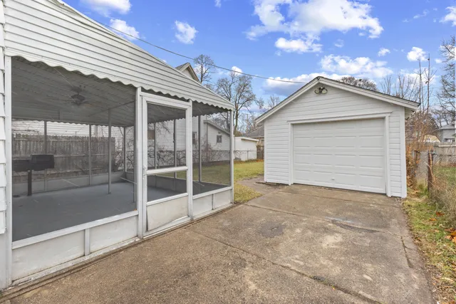 $114,900 | 1703 Linval Street, Lansing, MI 48910