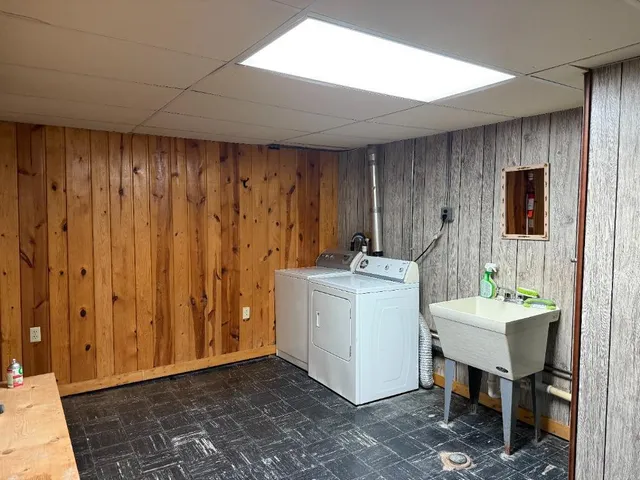 $215,000 | 627 Southview Drive, Marshall, MN 56258