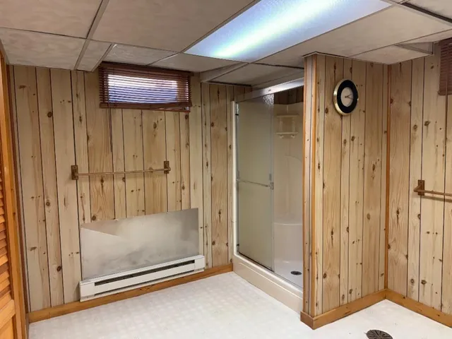 $215,000 | 627 Southview Drive, Marshall, MN 56258