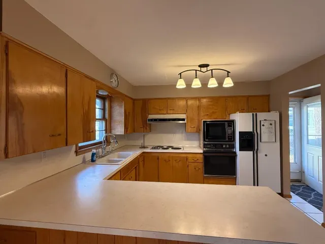 $215,000 | 627 Southview Drive, Marshall, MN 56258