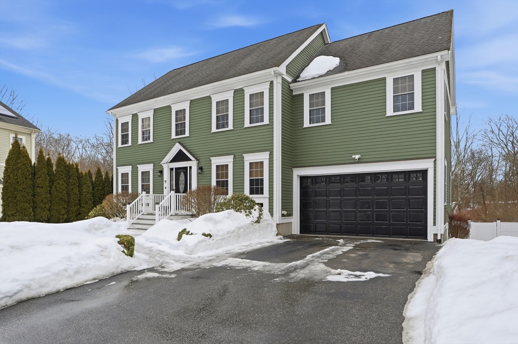 5 Chapel Way Stoneham, MA 02180 - Photo 2 of 30