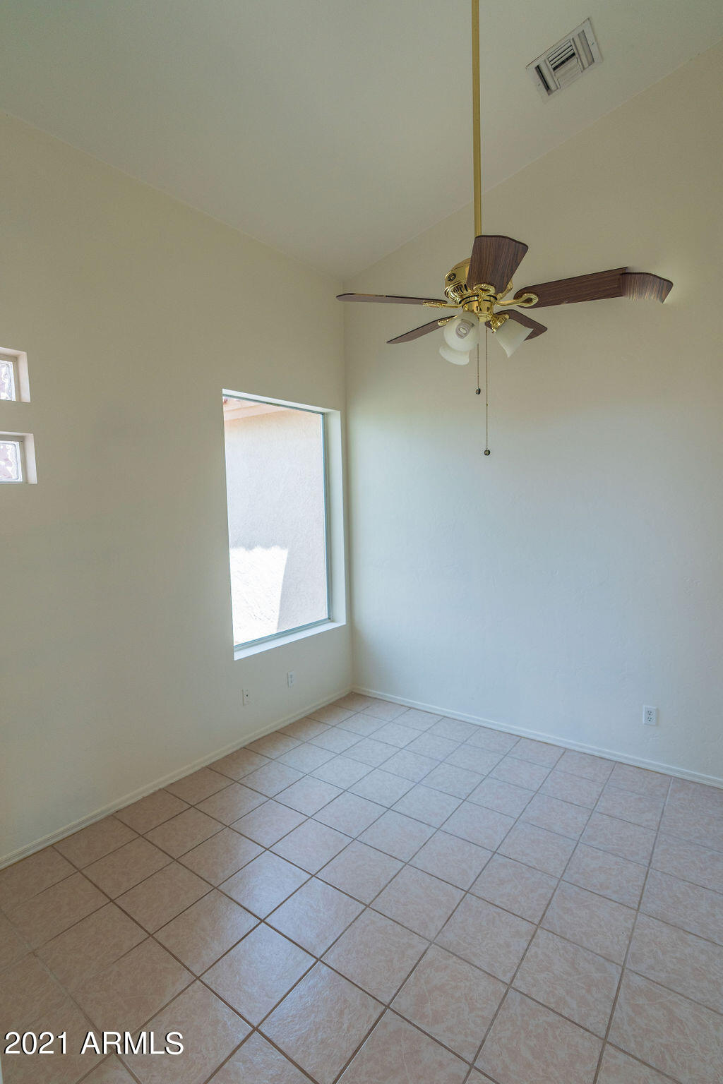 1603 Huron Court Rio Rico, AZ 85648 - Photo 5 of 45 Office/study