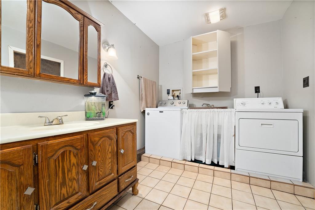 5980 Heckert Road Bakerstown, PA 15007 - Photo 20 of 25 Gallery Image 20