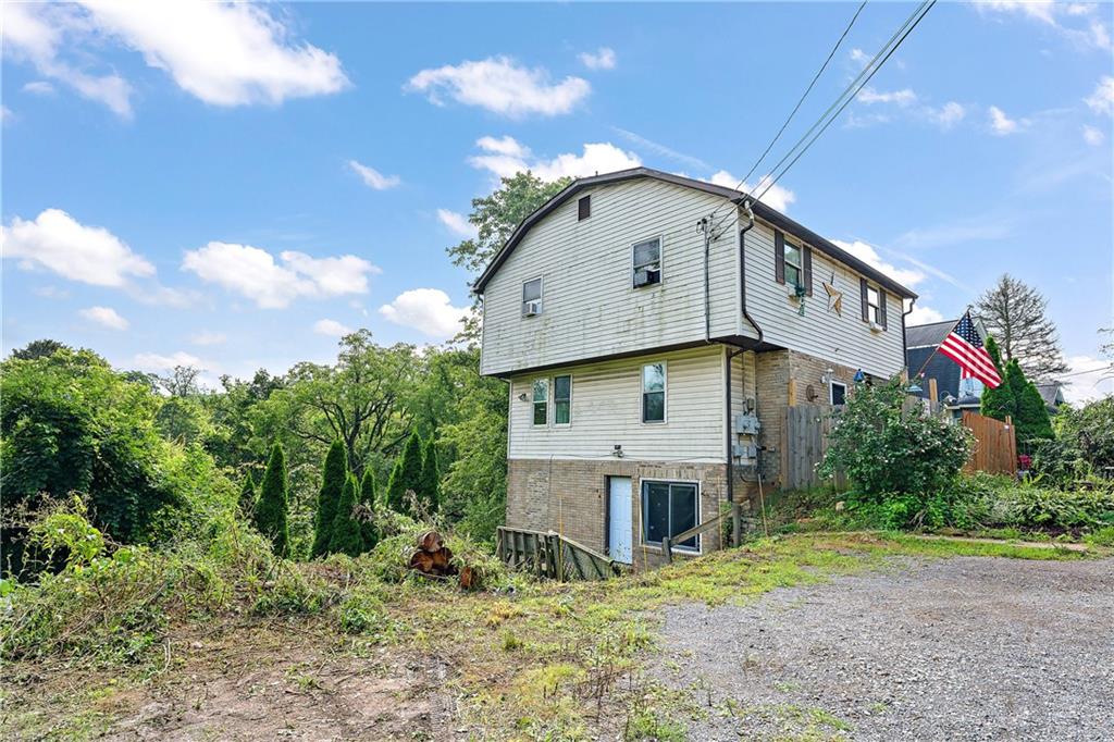 5980 Heckert Road Bakerstown, PA 15007 - Photo 3 of 25 Gallery Image 3
