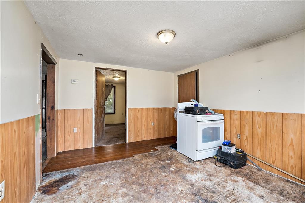 5980 Heckert Road Bakerstown, PA 15007 - Photo 21 of 25 Gallery Image 21