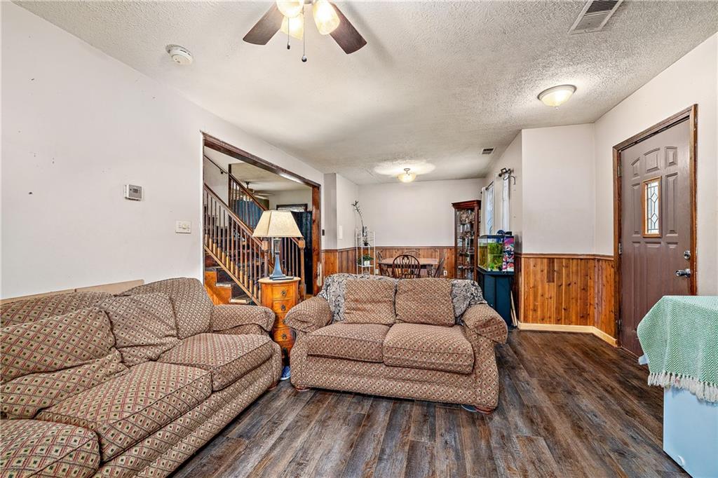 5980 Heckert Road Bakerstown, PA 15007 - Photo 6 of 25 Gallery Image 6