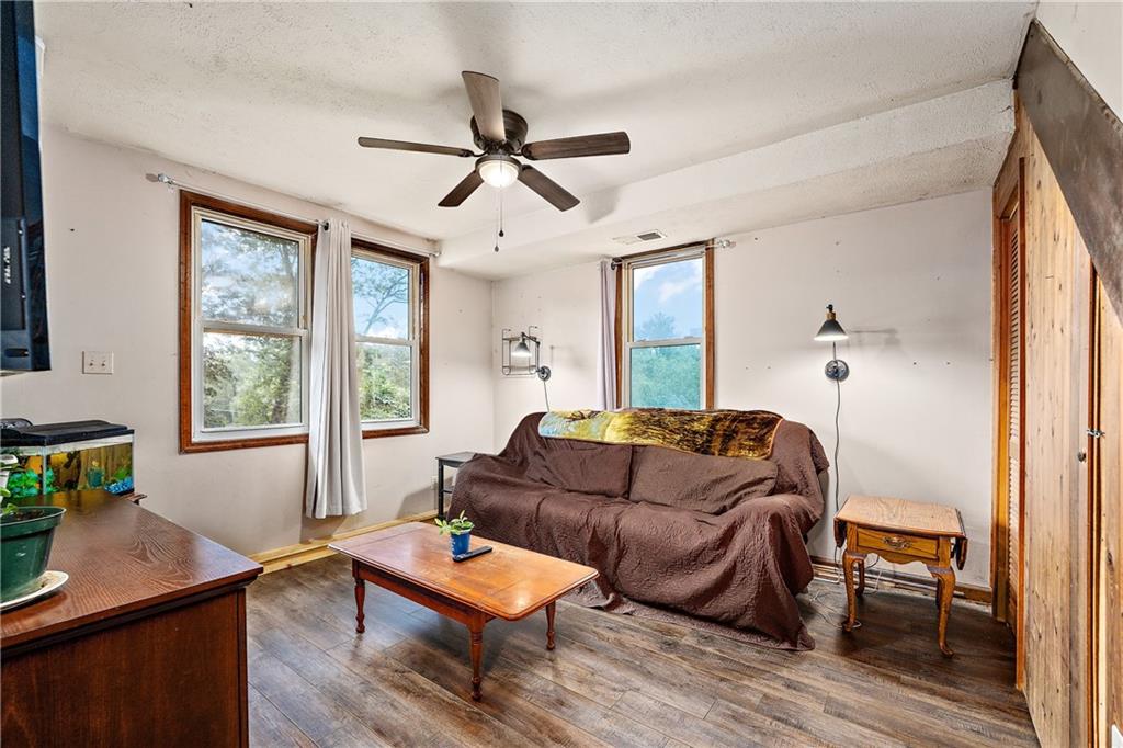 5980 Heckert Road Bakerstown, PA 15007 - Photo 9 of 25 Gallery Image 9