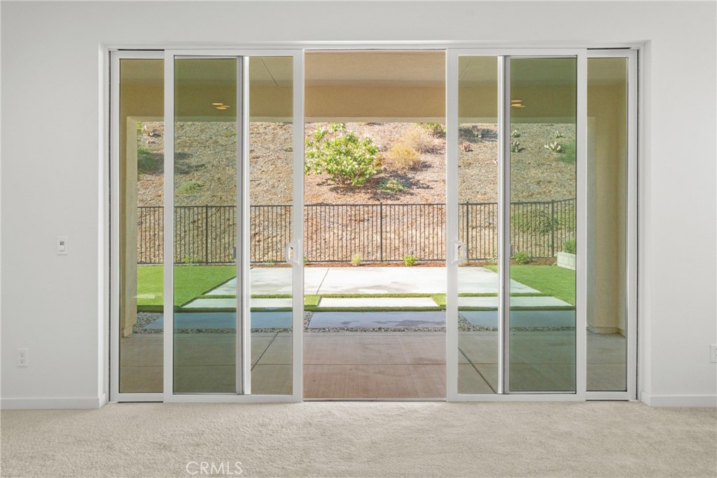 18121 Outlook Way Saugus, CA 91350 - Photo 36 of 59