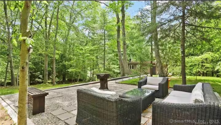 11 Alewives Road Norwalk, CT 06850 - Photo 1 of 1
