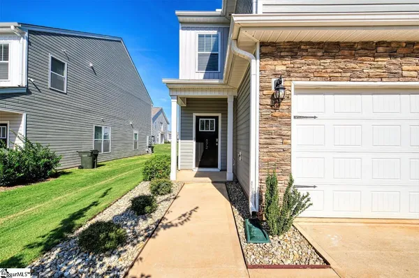 $349,900 | 572 Yellow Fox Road, Greer, SC 29650