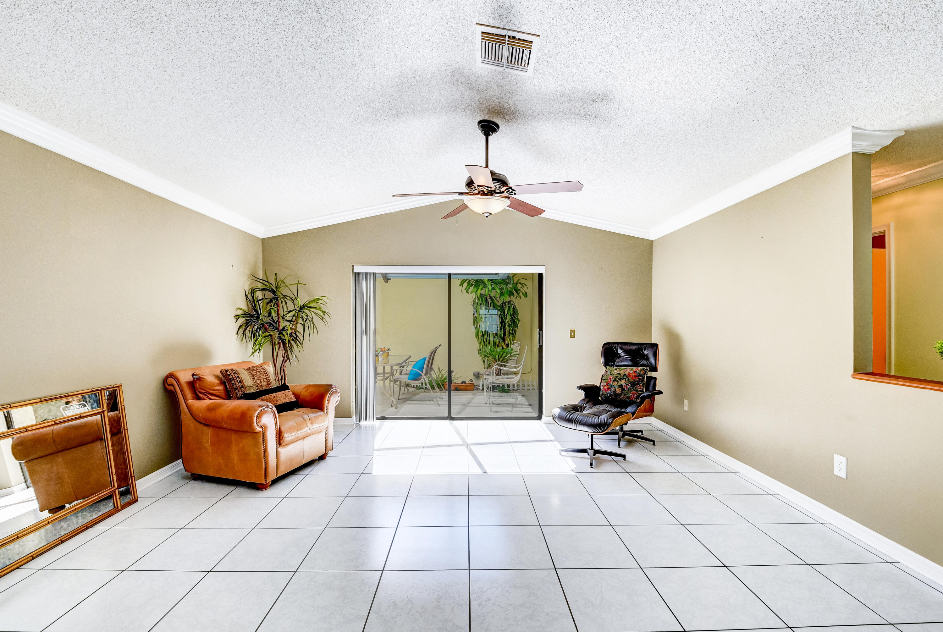 9150 Southwest 20th Street, Unit A Boca Raton, FL 33428 - Photo 14 of 47 High Ceilings