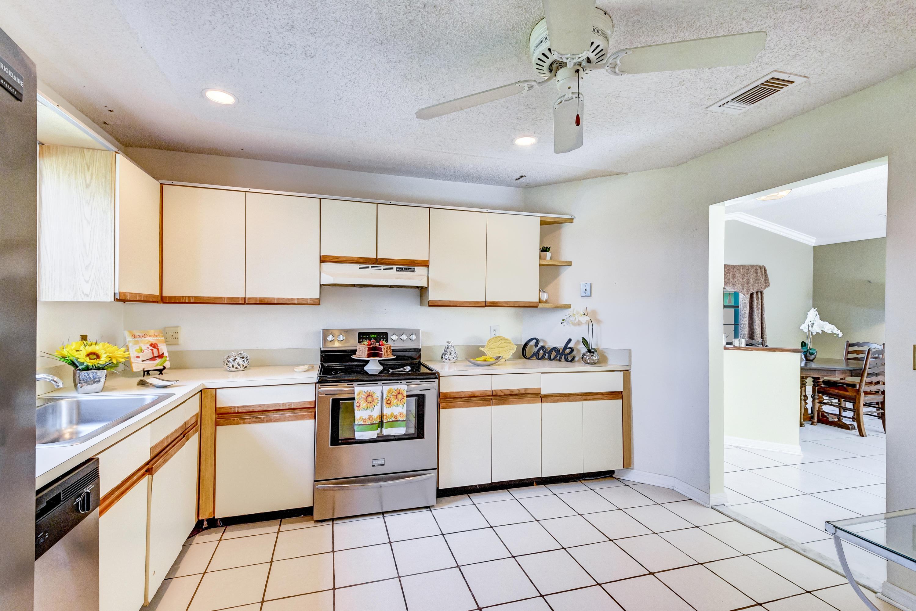 9150 Southwest 20th Street, Unit A Boca Raton, FL 33428 - Photo 18 of 47 DSC_3443_4_5_6_7