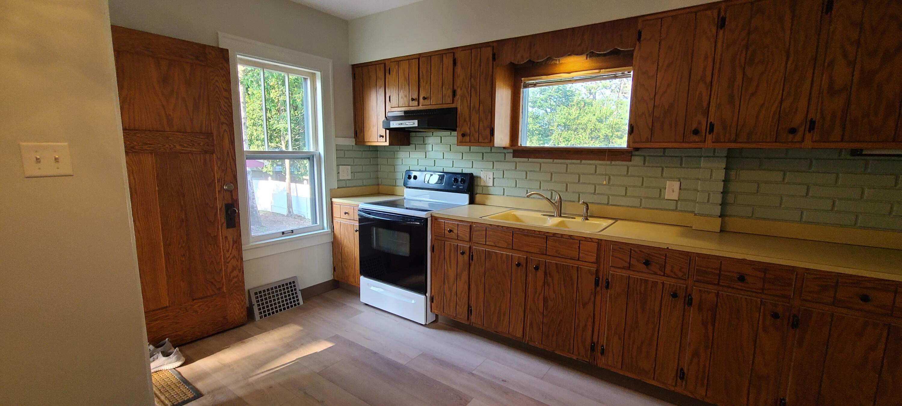 4620 Taylor Avenue Mount Pleasant, WI 53405 - Photo 13 of 21 Kitchen 2