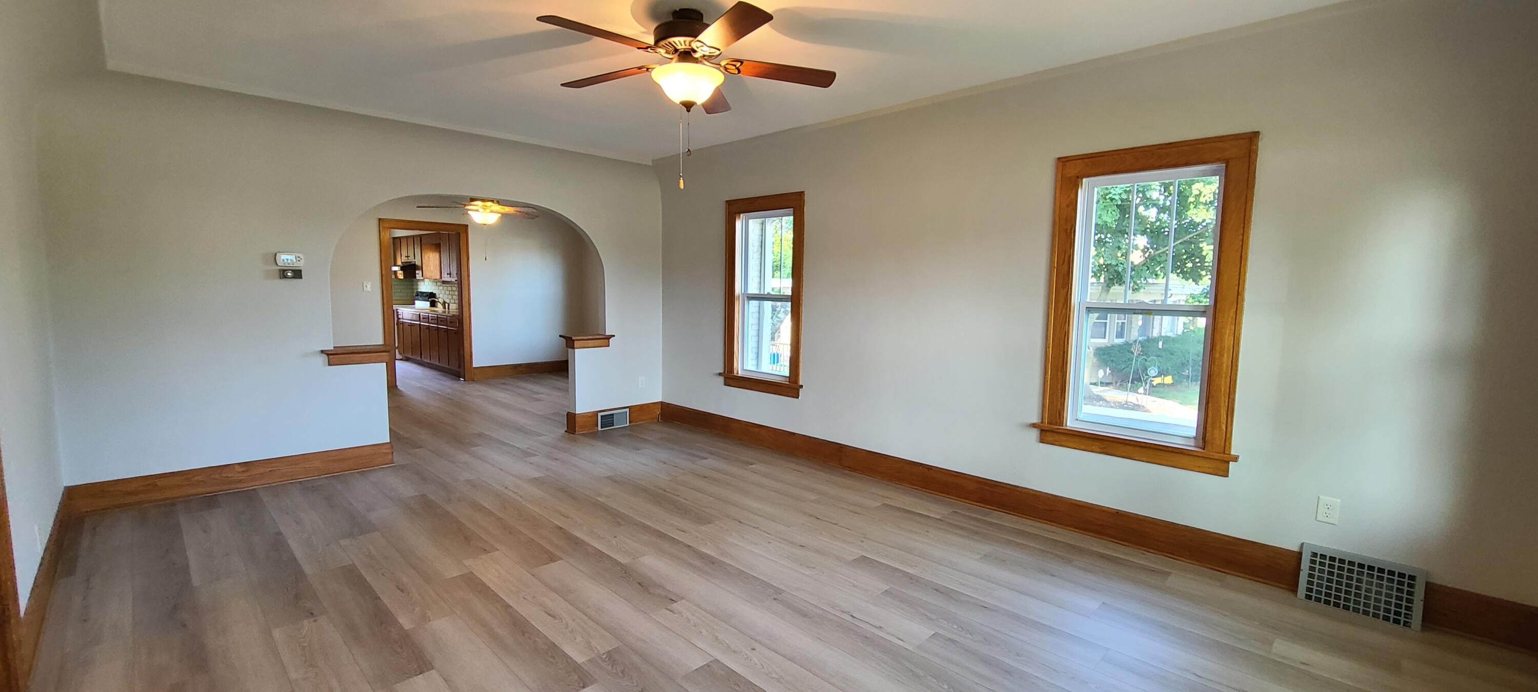 4620 Taylor Avenue Mount Pleasant, WI 53405 - Photo 5 of 21 Living Room view 2