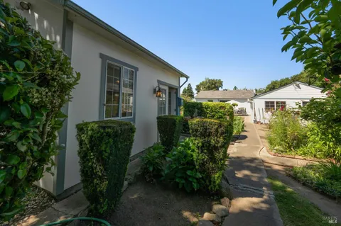 $695,000 | 1200 Dutton Avenue, Santa Rosa, CA 95407
