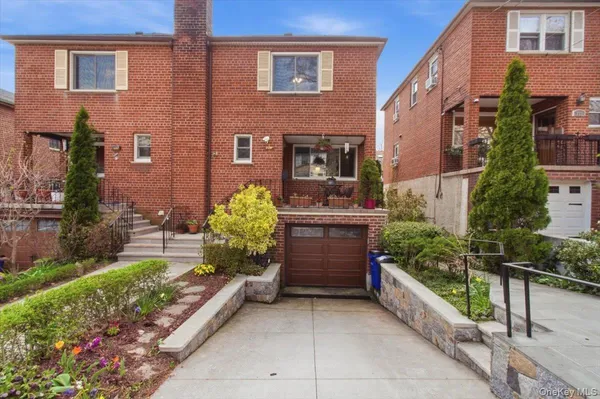 $899,995 | 228 West 260th Street | North Riverdale