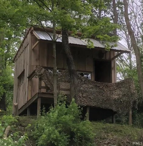 $475,000 | 444 North Dry Run Road, Veedersburg, IN 47987