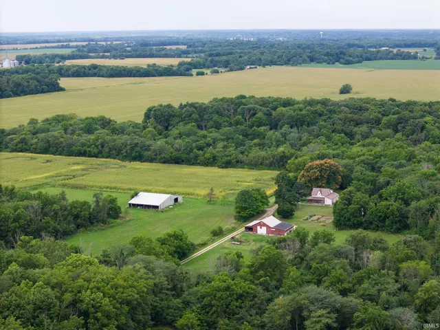 $475,000 | 444 North Dry Run Road, Veedersburg, IN 47987
