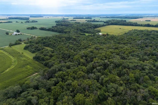 $475,000 | 444 North Dry Run Road, Veedersburg, IN 47987