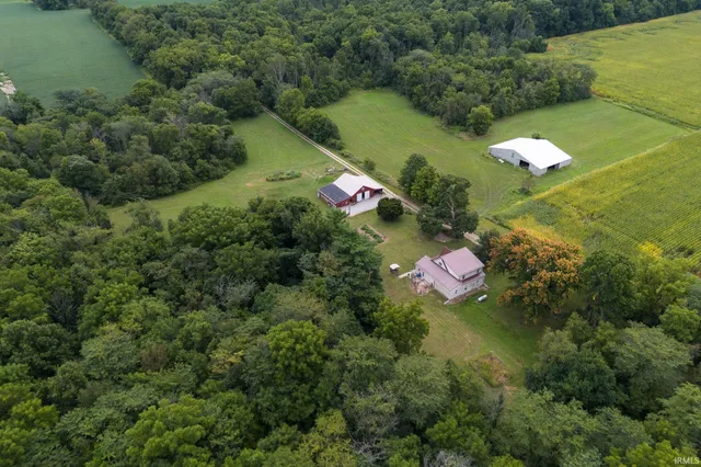 $475,000 | 444 North Dry Run Road, Veedersburg, IN 47987