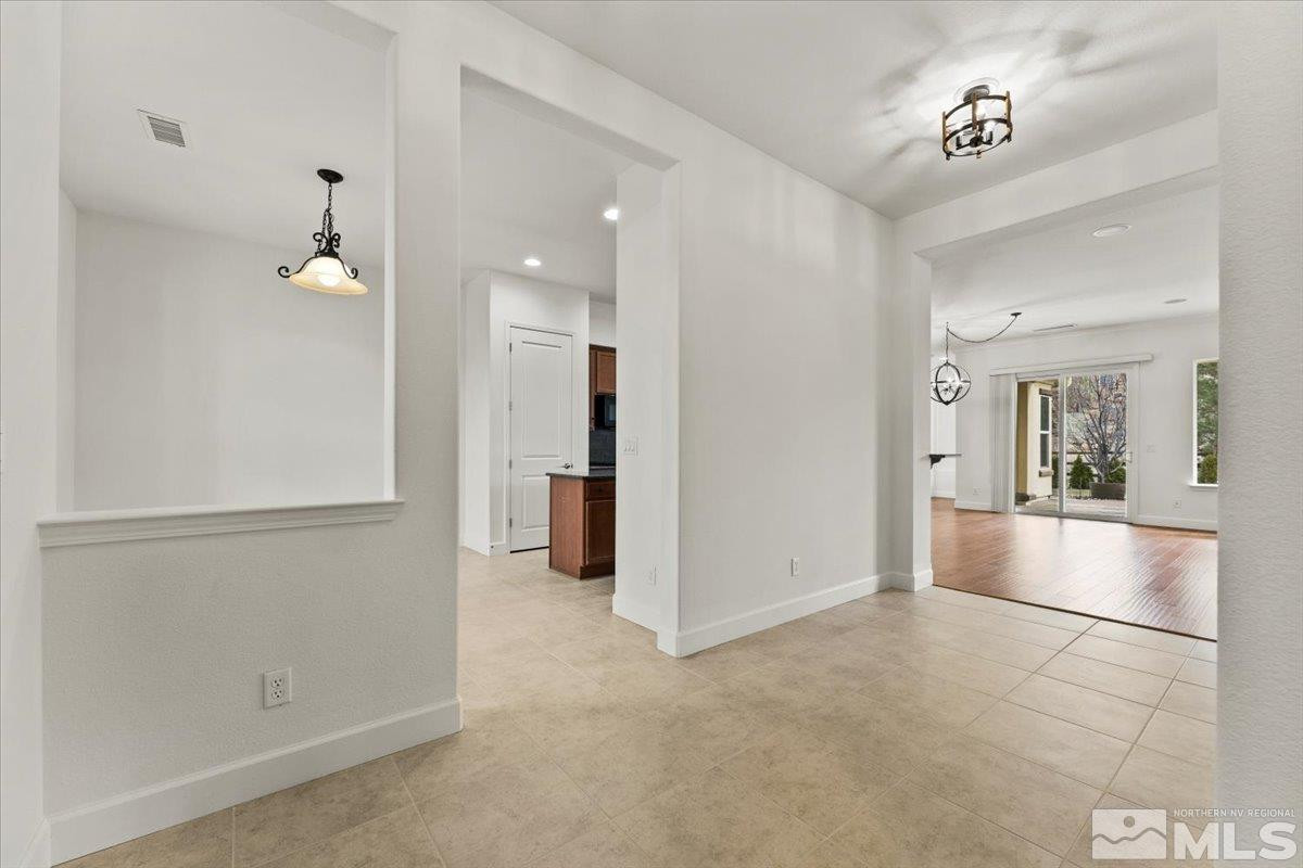 1330 Winterchase Way Reno, NV 89523 - Photo 5 of 36 Photo 5