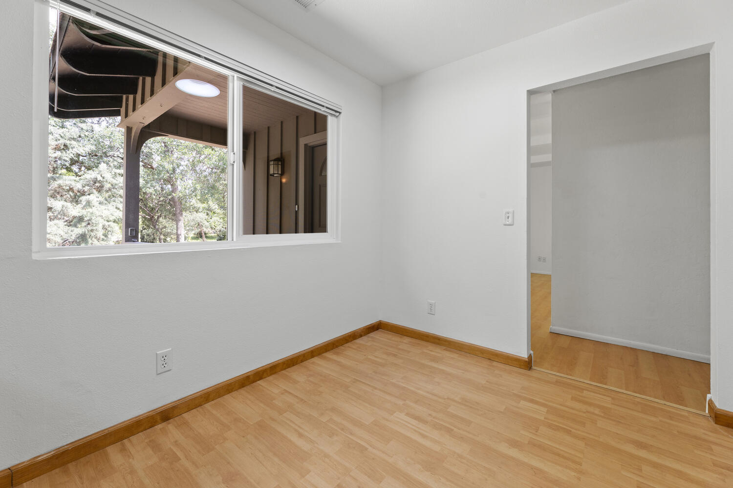 40707 Crystal Drive Three Rivers, CA 93271 - Photo 9 of 26 Dining area