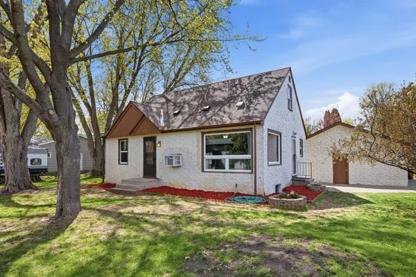 $299,900 | 107 5th Street South, Delano, MN 55328