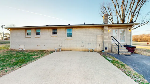 $315,000 | 2301 Goodsprings Road, Pleasant View, TN 37146