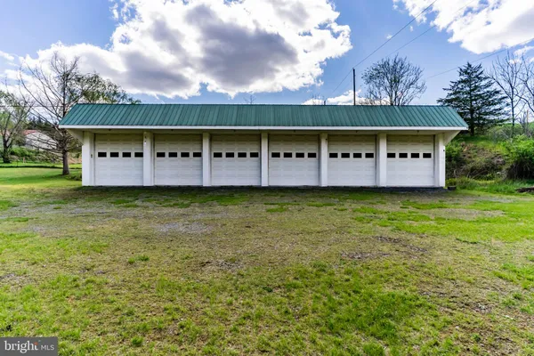 $550,000 | 502 Creek Road, Carlisle, PA 17013