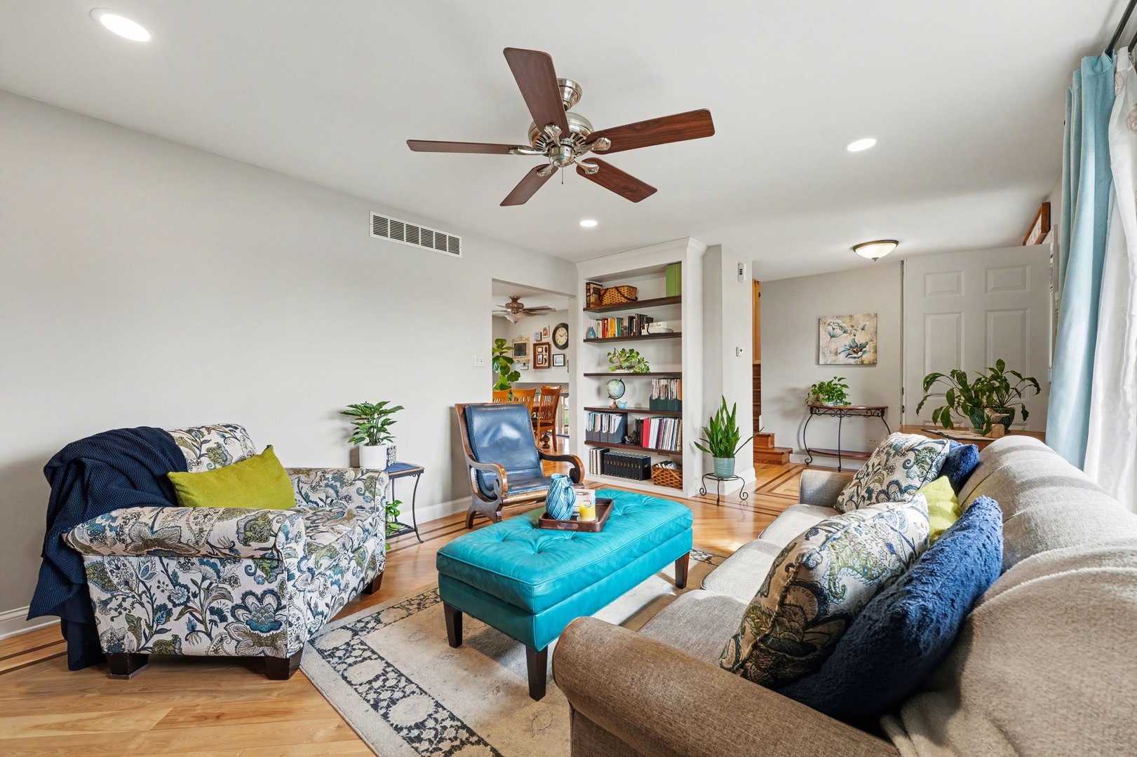 3604 192nd Street Lansing, IL 60438 - Photo 4 of 29 a living room with furniture and a wooden floor