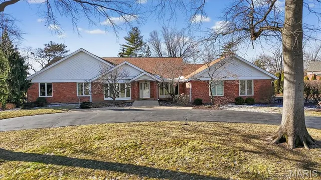 $1,250,000 | 12044 Carberry Place, Town and Country, MO 63131