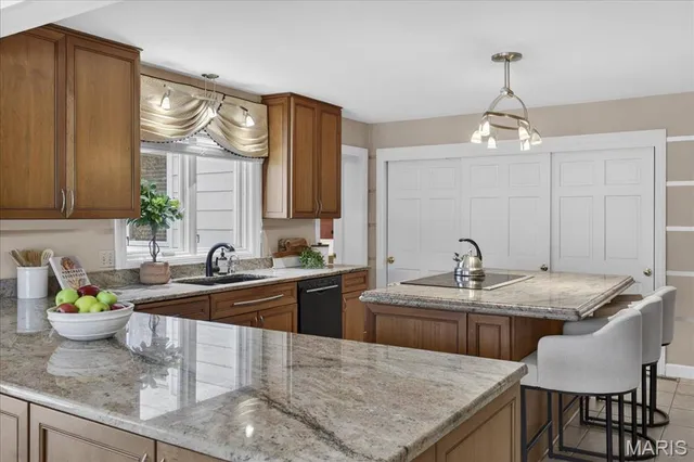 $1,250,000 | 12044 Carberry Place, Town and Country, MO 63131