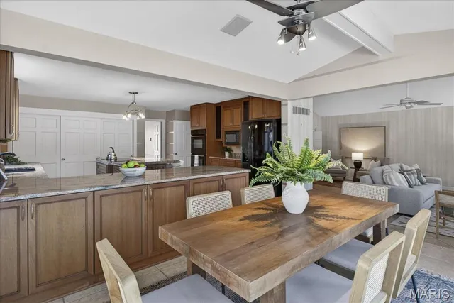 $1,250,000 | 12044 Carberry Place, Town and Country, MO 63131