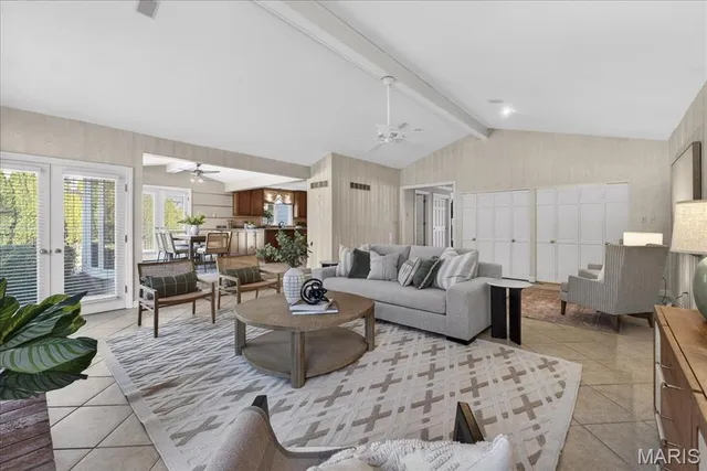 $1,250,000 | 12044 Carberry Place, Town and Country, MO 63131